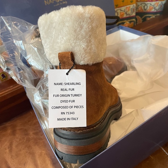 NWT Napoleani suede and shearling ankle boots - Picture 2 of 6